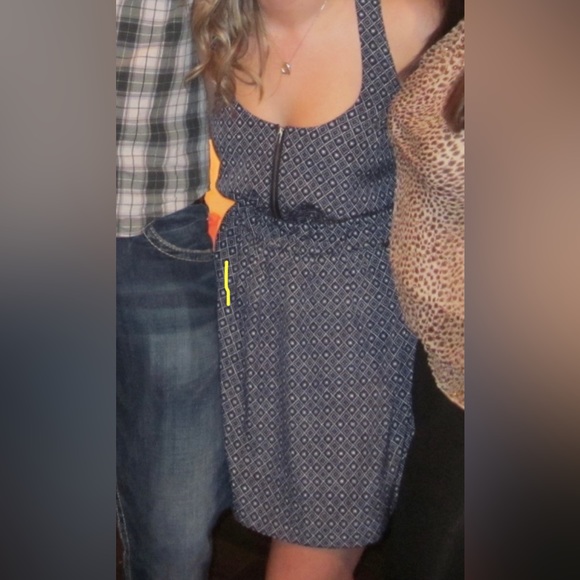 Guess Dress - Picture 1 of 5